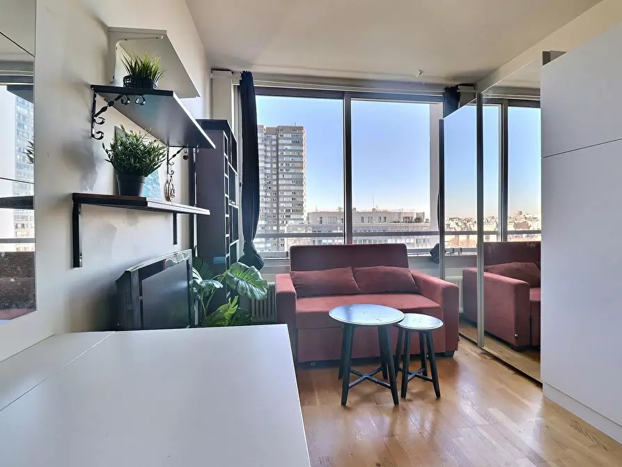 Immagine 1 di Appartamento in affitto  in Rue Robert de Flers a Paris