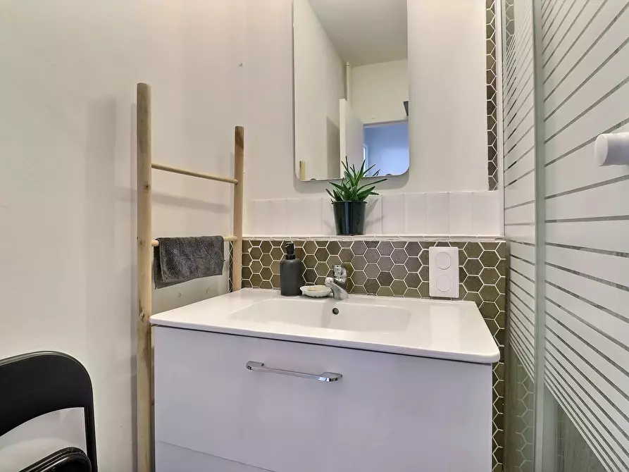 Immagine 9 di Appartamento in affitto  in Rue Robert de Flers a Paris