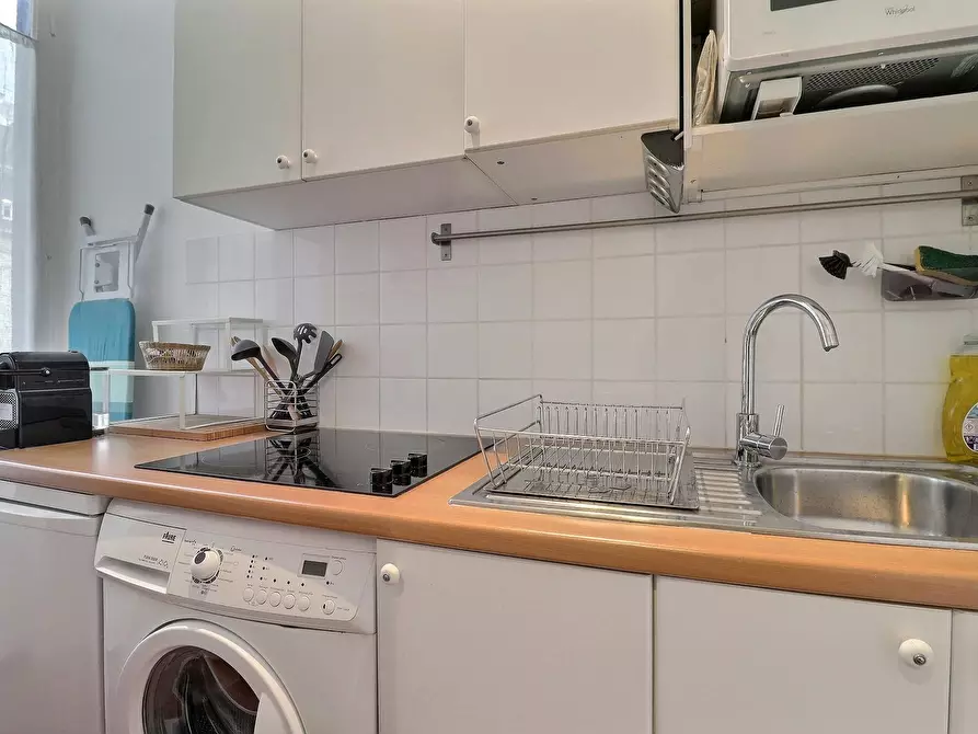 Immagine 8 di Appartamento in affitto  in Rue de Monceau a Paris 08