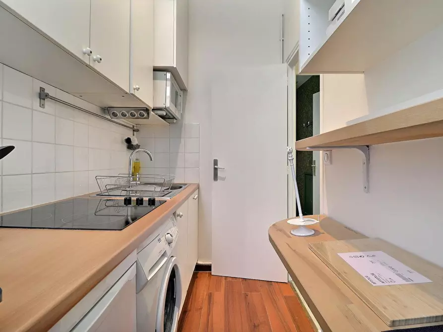 Immagine 7 di Appartamento in affitto  in Rue de Monceau a Paris 08