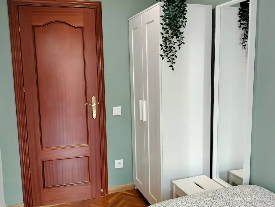 Immagine 9 di Camera in affitto  in Avinguda de Mistral a Barcelona
