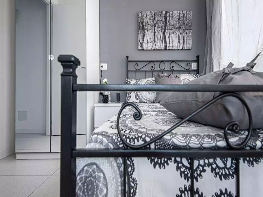 Immagine 1 di Camera in affitto  in Via Carlo Imbonati a Milano