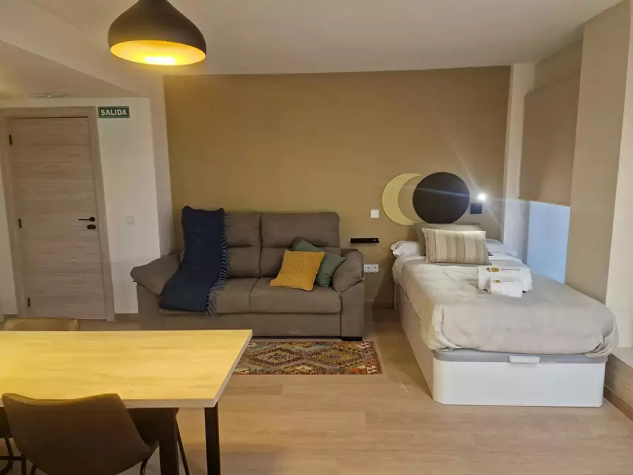 Immagine 1 di Camera in affitto  in Avinguda Ancha de Castelar a Sant Vicent Del Raspeig