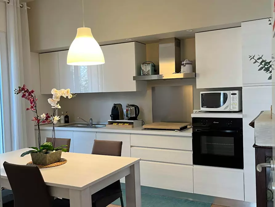 Immagine 10 di Camera in affitto  in Via Avellino a Padova