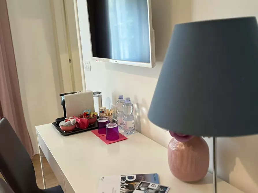 Immagine 4 di Camera in affitto  in Via Avellino a Padova