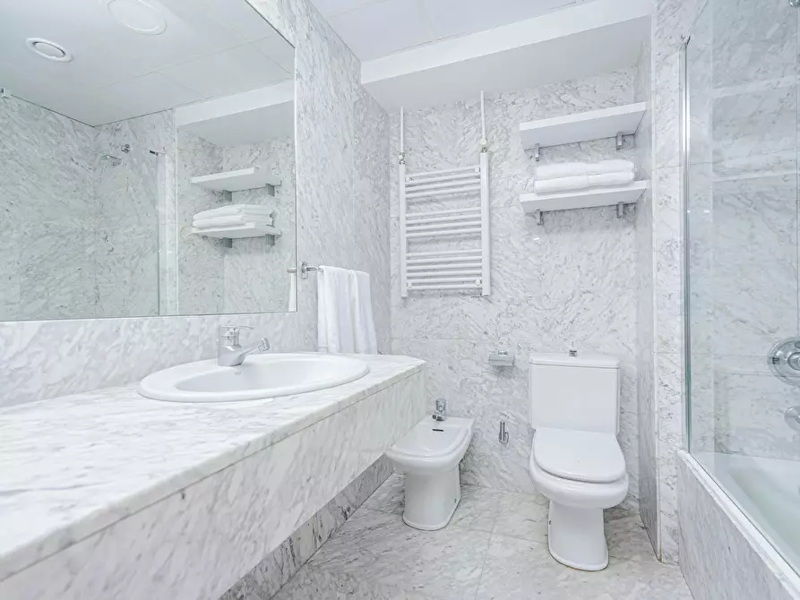 Immagine 4 di Camera condivisa in affitto  in Plaza Occidente a Campiello (La Manjoya)