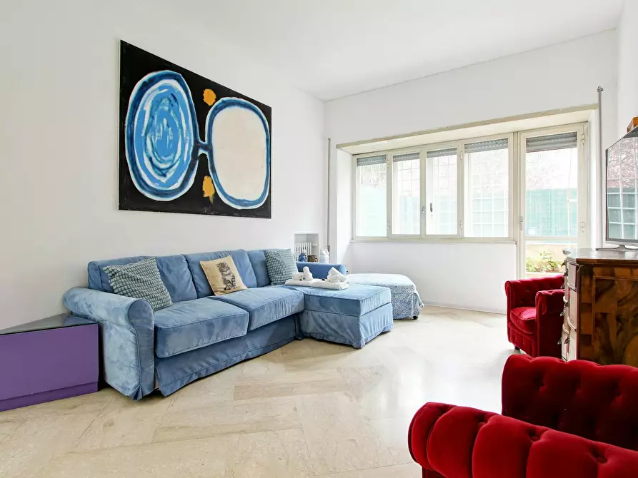 Immagine 2 di Casa indipendente in affitto  in Via Prisciano a Roma