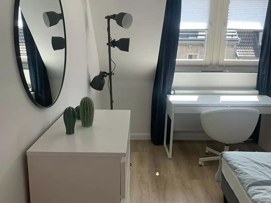 Immagine 1 di Camera condivisa in affitto  in Ratinger Straße a Düsseldorf