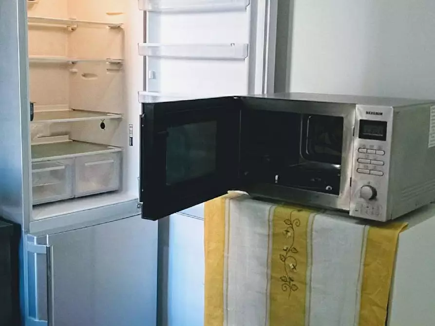 Immagine 8 di Camera in affitto  in Via Giacomo Ciamician a Bologna