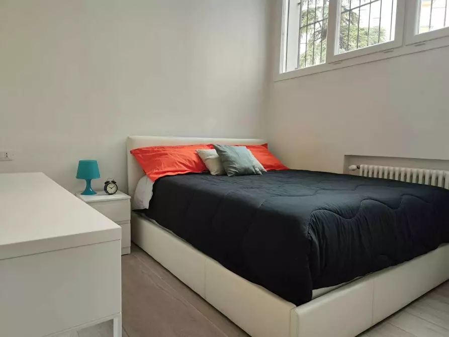 Immagine 7 di Camera in affitto  in Mura di Porta San Felice a Bologna