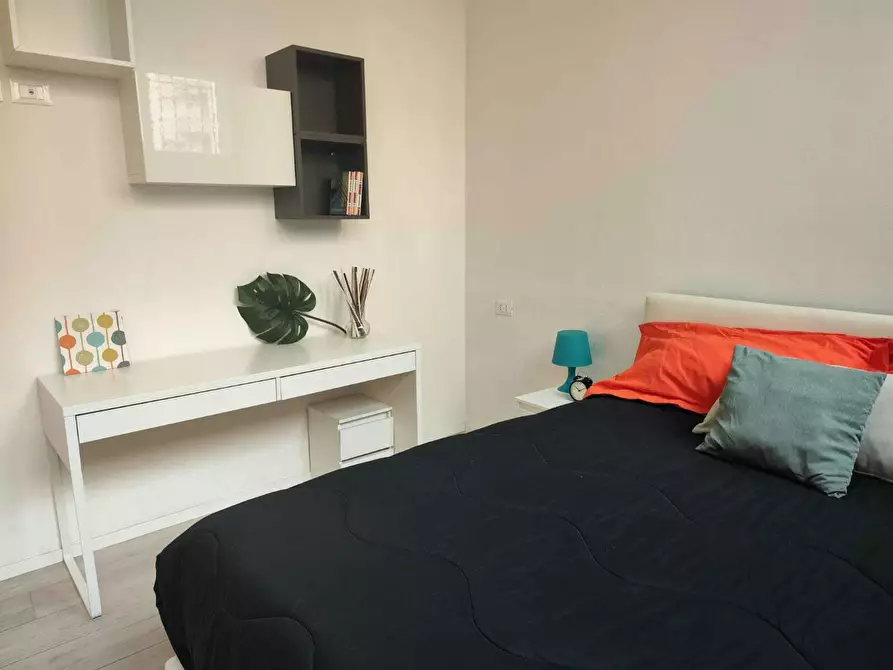 Immagine 5 di Camera in affitto  in Mura di Porta San Felice a Bologna