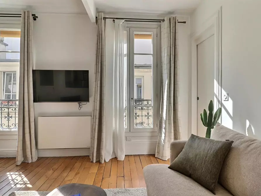 Immagine 7 di Appartamento in affitto  in Rue des Tournelles a Paris