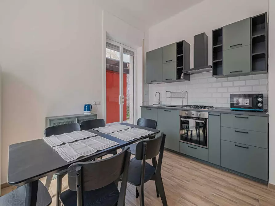 Immagine 6 di Camera in affitto  in Via Gualtiero Castellini a Roma