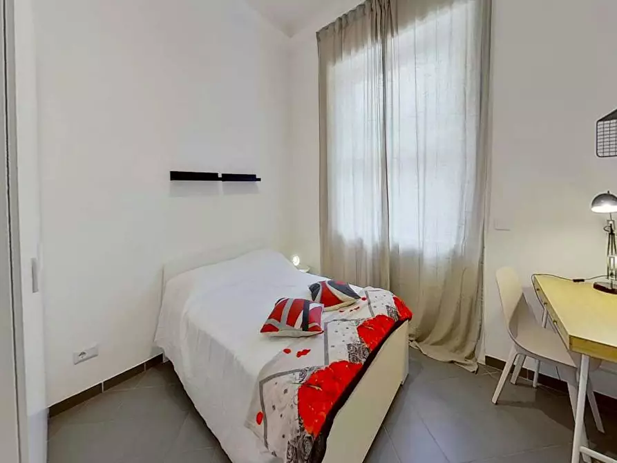 Immagine 1 di Camera in affitto  in Via Gualtiero Castellini a Roma