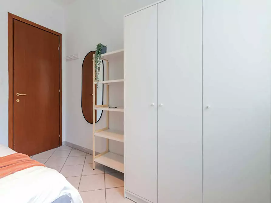 Immagine 5 di Camera in affitto  in Strada del Fortino a Torino