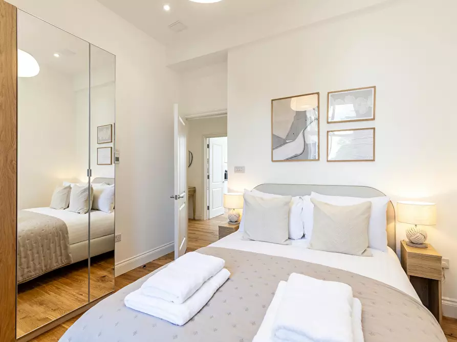 Immagine 3 di Appartamento in affitto  in Fulham Road a Kensington