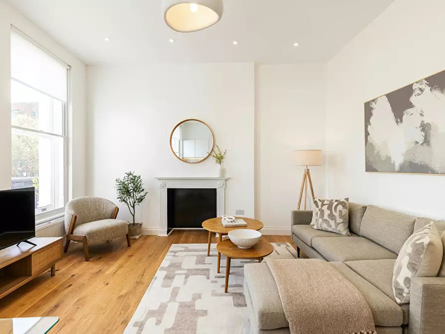 Immagine 6 di Appartamento in affitto  in Fulham Road a Kensington