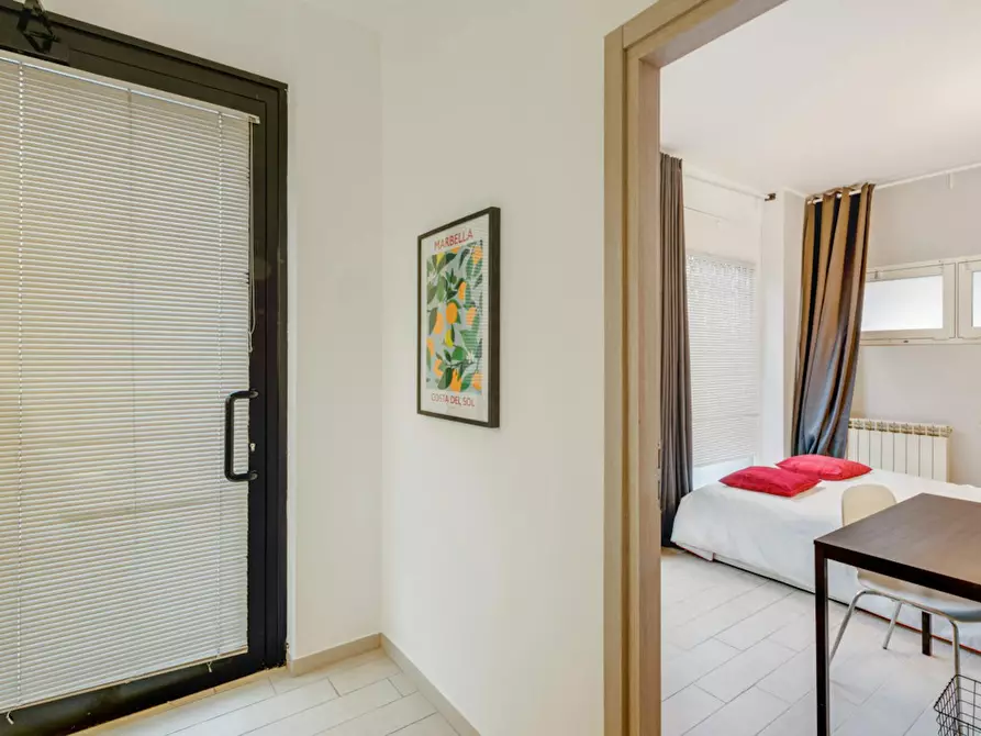 Immagine 3 di Camera in affitto  in Via Antonio Fogazzaro a Milano