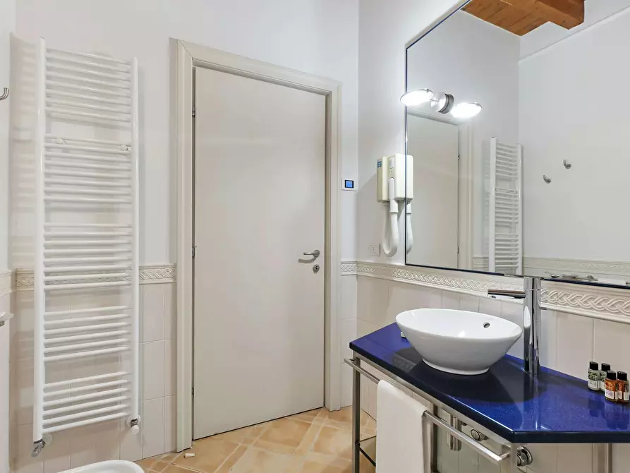 Immagine 5 di Appartamento in affitto  in Via Ascanio Sforza a Milano