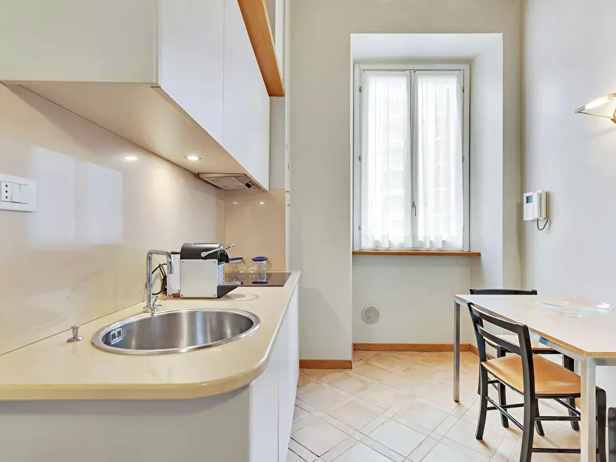 Immagine 10 di Appartamento in affitto  in Via Ascanio Sforza a Milano