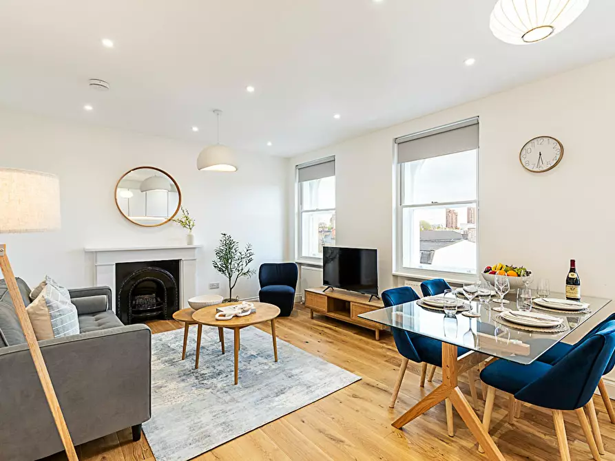 Immagine 8 di Appartamento in affitto  in Fulham Road a Kensington