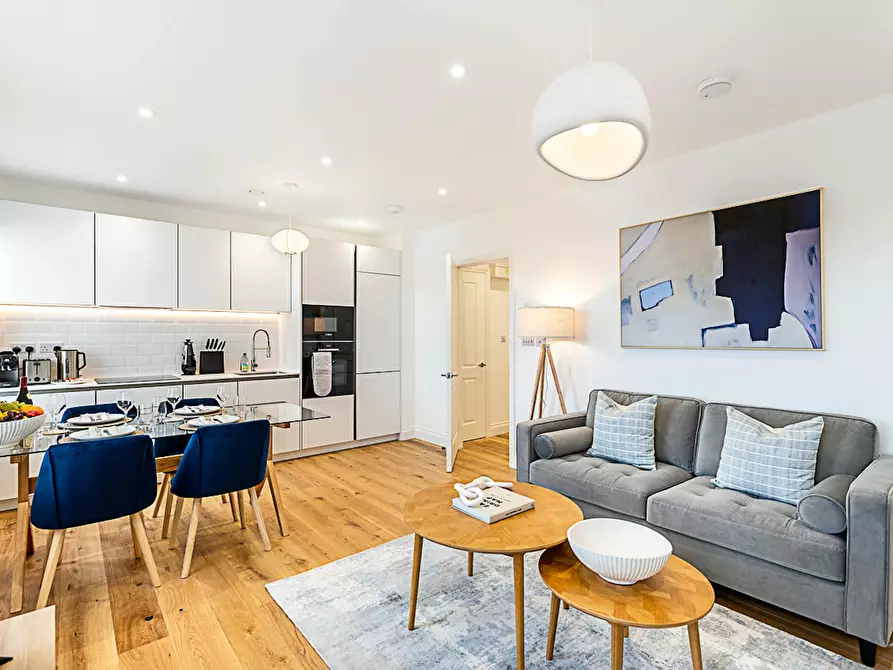 Immagine 9 di Appartamento in affitto  in Fulham Road a Kensington