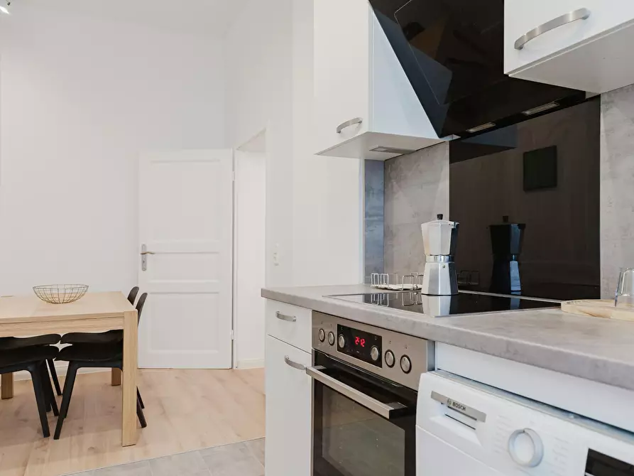 Immagine 5 di Appartamento in affitto  in Stralauer Allee a Berlin Friedrichshain