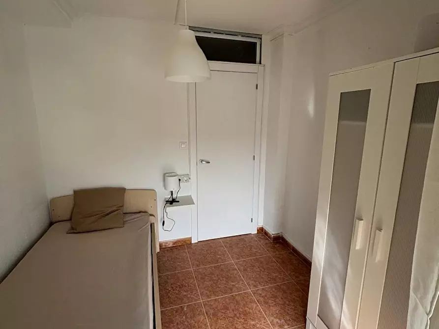 Immagine 3 di Camera in affitto  in Calle Hebrón a Sevilla