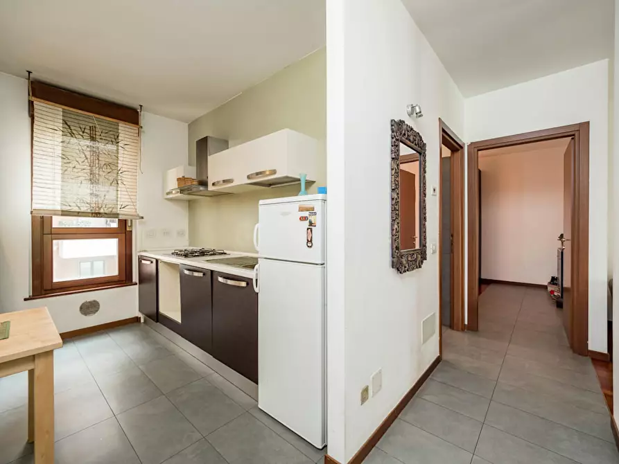 Immagine 9 di Appartamento in affitto  in Via Legnone a Milano