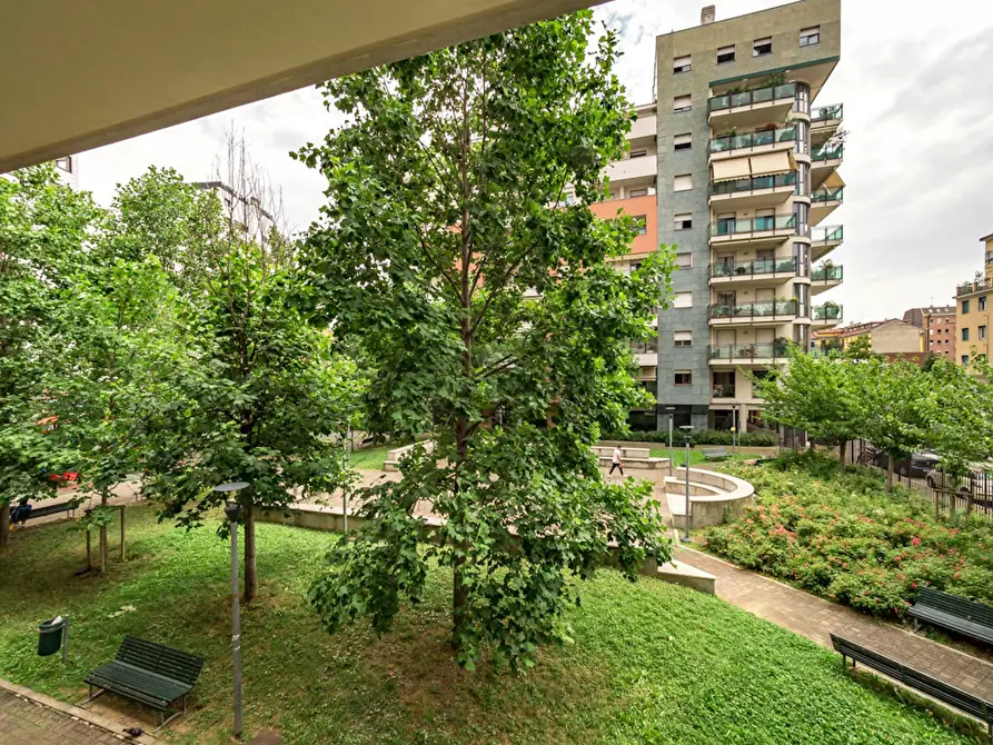 Immagine 8 di Appartamento in affitto  in Via Legnone a Milano