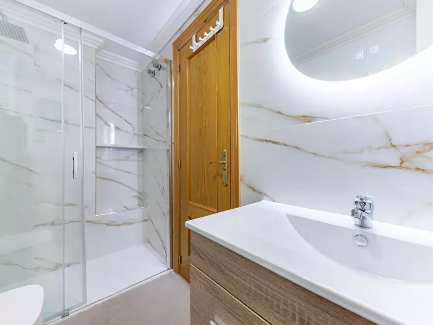 Immagine 6 di Camera in affitto  in Avinguda de Jijona a Alicante/Alacant