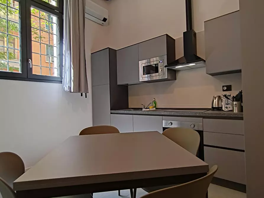 Immagine 4 di Appartamento in affitto  in Via Podgora a Bologna