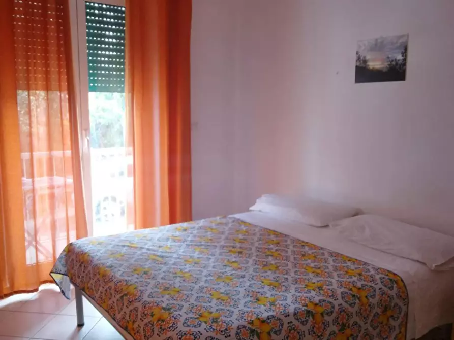 Immagine 4 di Camera in affitto  in Via Capo a Sorrento