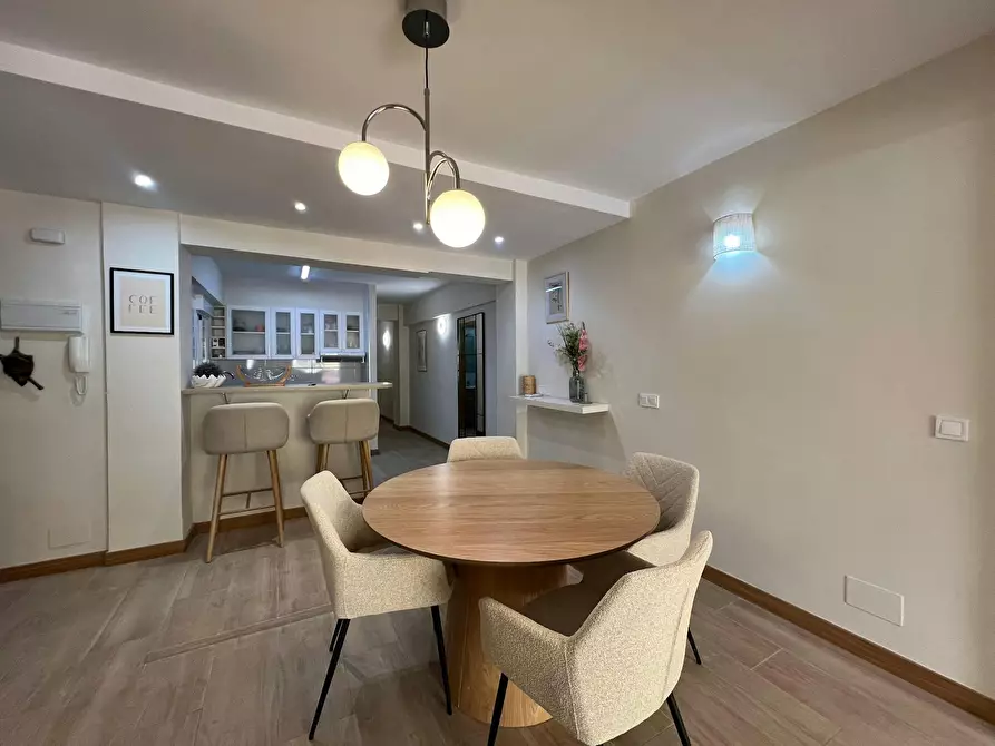 Immagine 5 di Appartamento in affitto  in Carrer Guillem Escrivà a Valencia