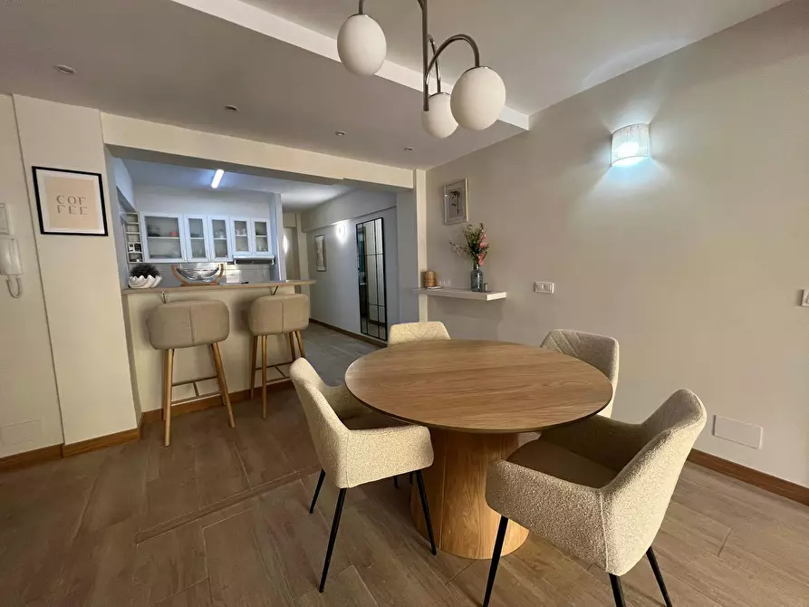 Immagine 7 di Appartamento in affitto  in Carrer Guillem Escrivà a Valencia