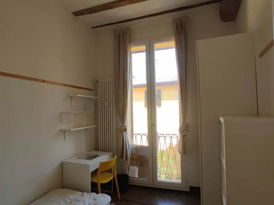 Immagine 1 di Camera in affitto  in Via San Vitale a Bologna