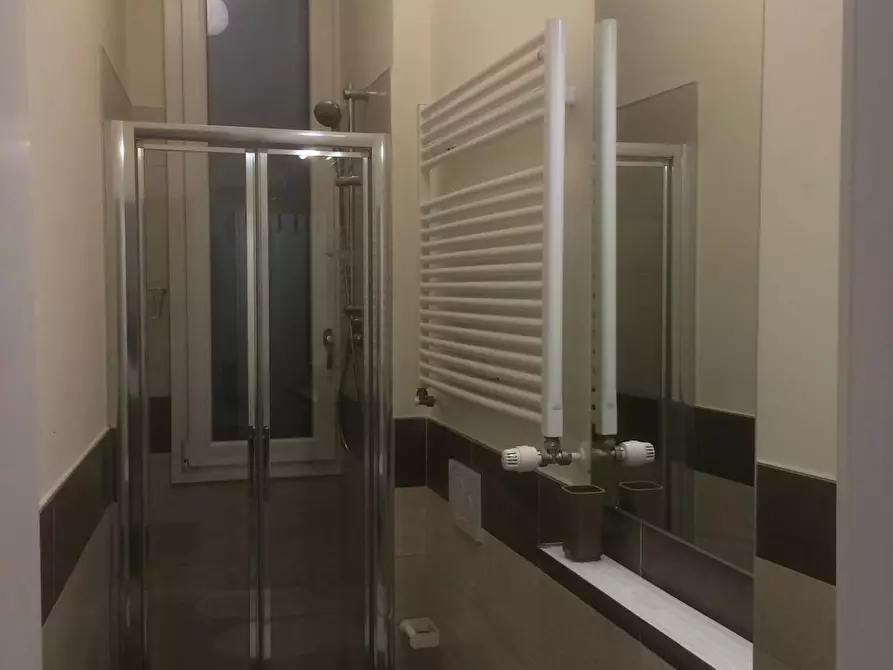 Immagine 4 di Camera in affitto  in Via San Vitale a Bologna