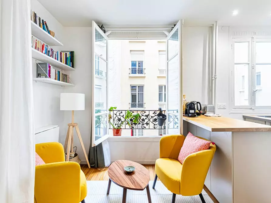 Immagine 5 di Appartamento in affitto  in Rue Dulong a Paris 17