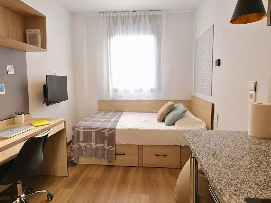 Immagine 1 di Appartamento in affitto  in Travesía del Monte Monjardín a Pamplona/Iruña