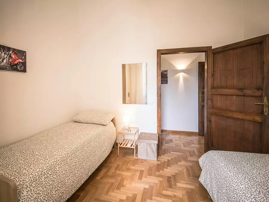 Immagine 5 di Appartamento in affitto  in Via Donatello a Roma