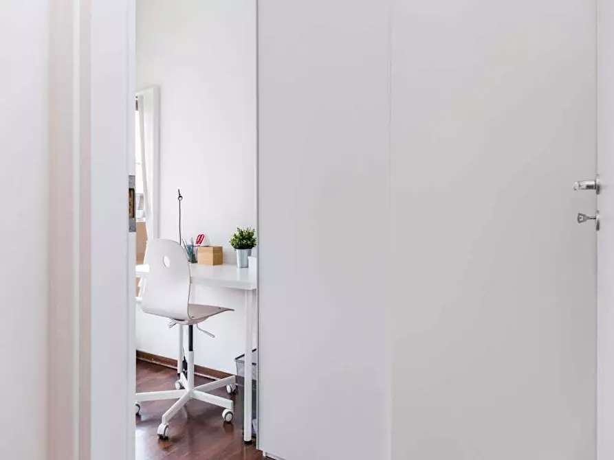 Immagine 6 di Camera in affitto  in Via Giuseppe Frua a Milano