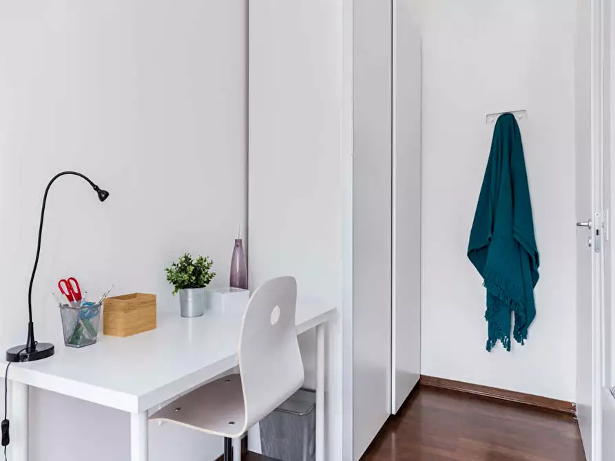 Immagine 7 di Camera in affitto  in Via Giuseppe Frua a Milano