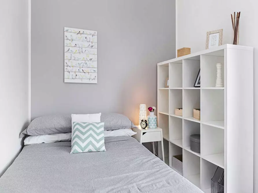 Immagine 2 di Camera in affitto  in Via Giuseppe Frua a Milano