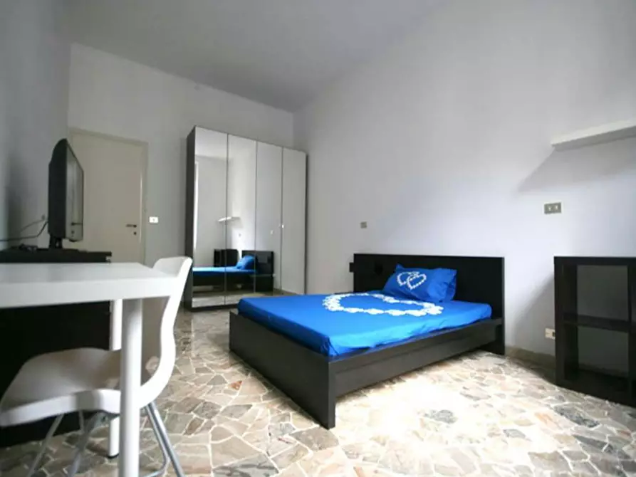 Immagine 1 di Camera in affitto  in Via Niccolò Paganini a Milano