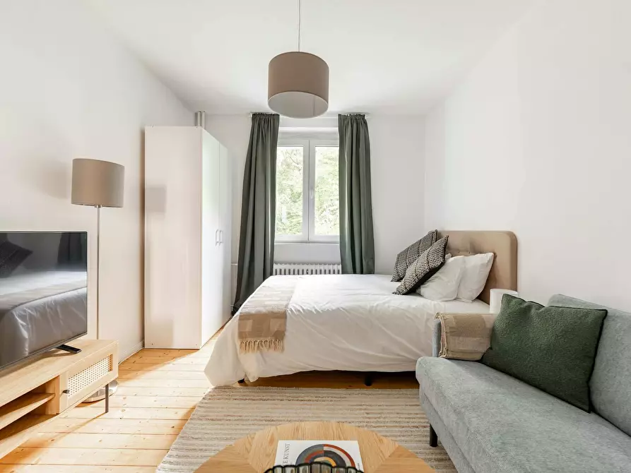 Immagine 4 di Appartamento in affitto  in Müllerstraße a Berlin