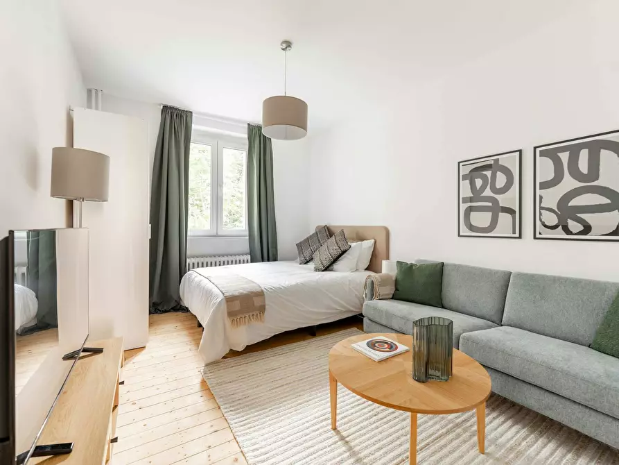 Immagine 2 di Appartamento in affitto  in Müllerstraße a Berlin