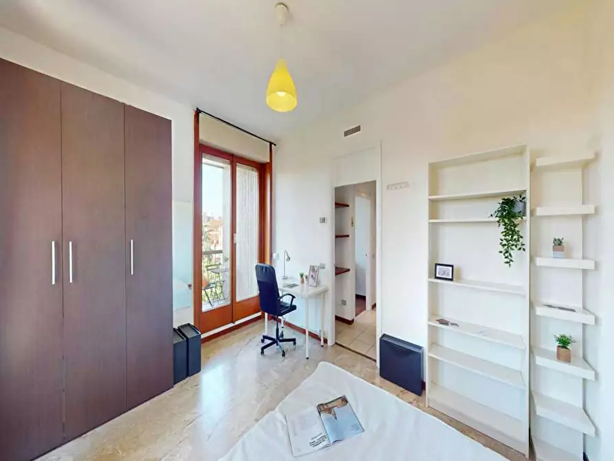 Immagine 4 di Camera in affitto  in Via Giuseppe Frua a Milano
