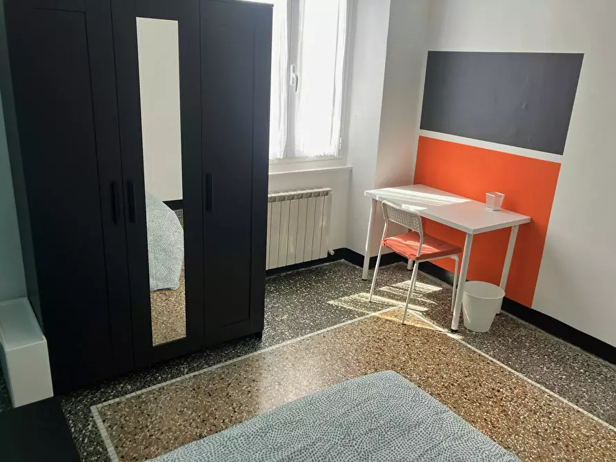 Immagine 6 di Camera in affitto  in Salita Piano di Rocca a Genova