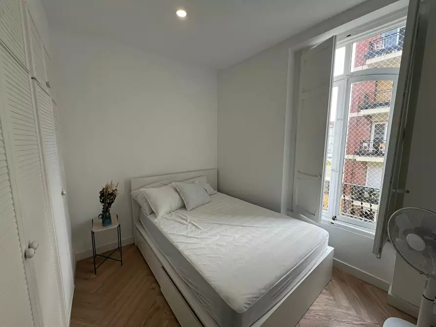 Immagine 9 di Appartamento in affitto  in Carrer de Cadis a Valencia