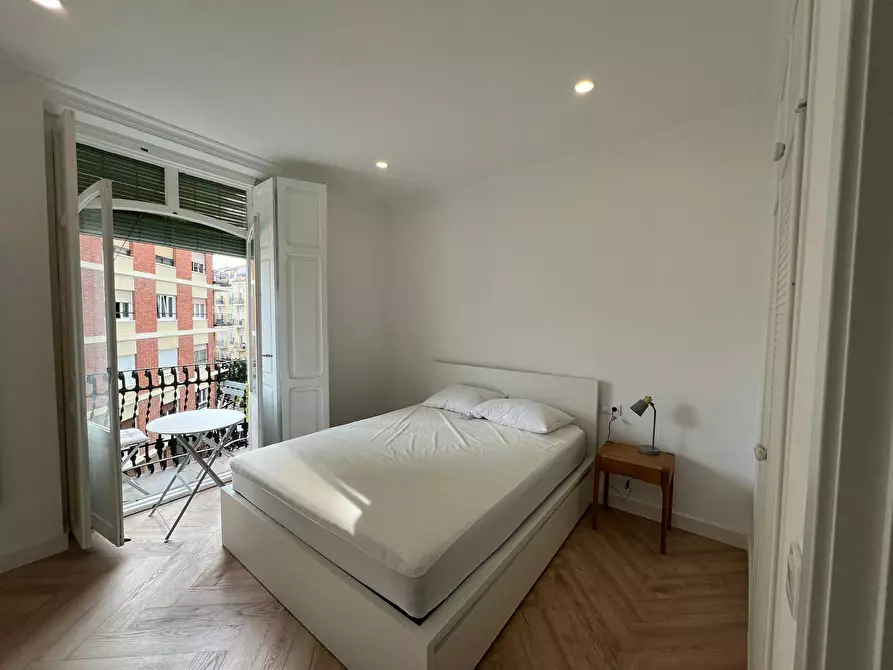 Immagine 6 di Appartamento in affitto  in Carrer de Cadis a Valencia